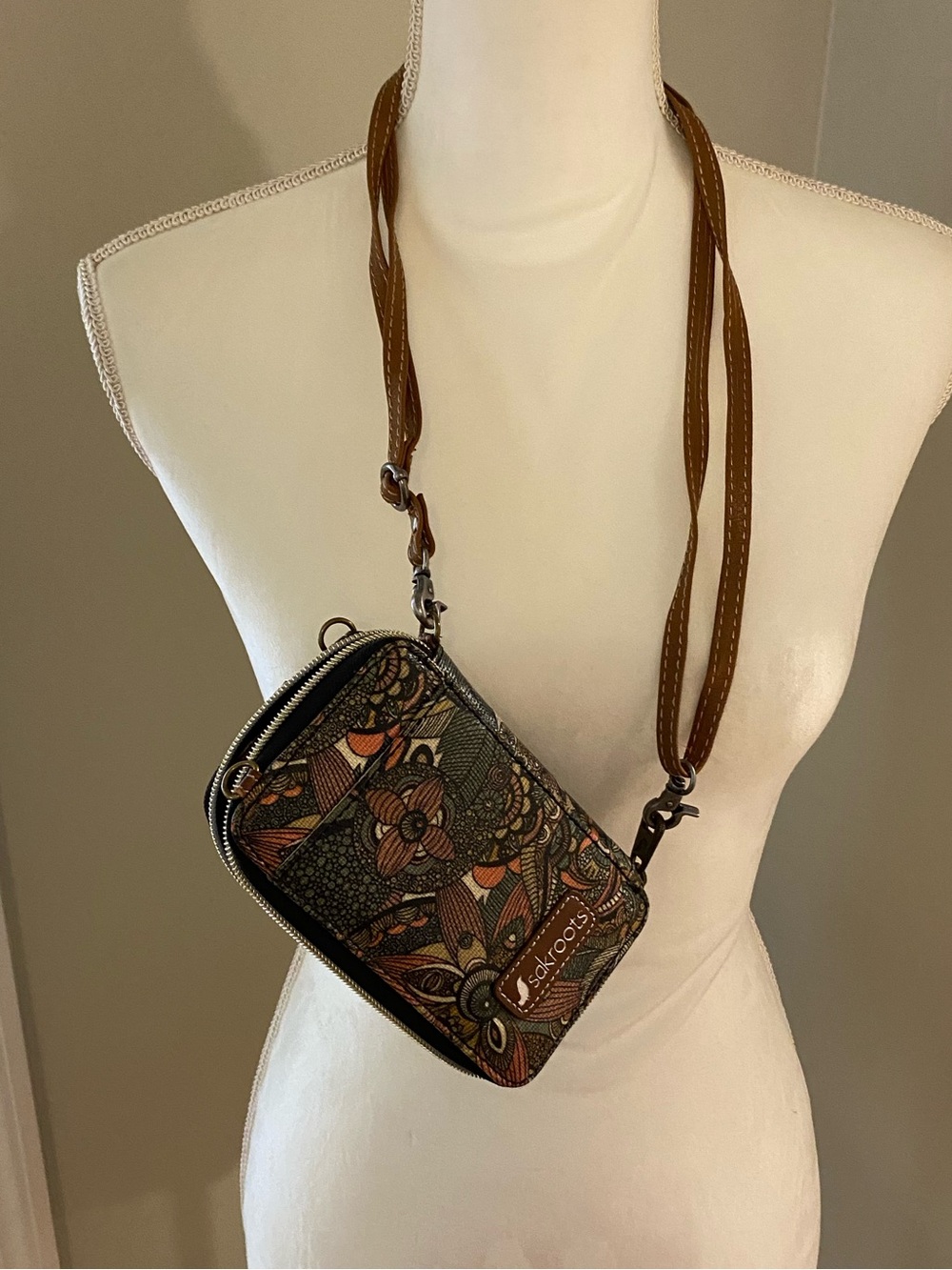 Sakroots Floral Wallet/ Crossbody Bag